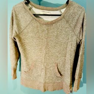 Loft Petite Small Long sleeve sweatshirt with a middle pocket, gray w/pink tint